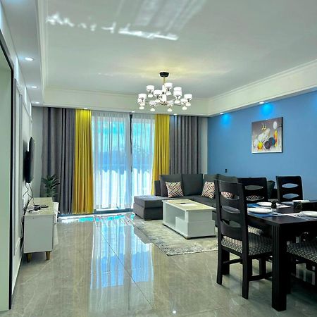 Stayrest Safari Tours New 3 Bedroom Apartments In Kilimani Nairobi With Rooftop Pool Eksteriør billede