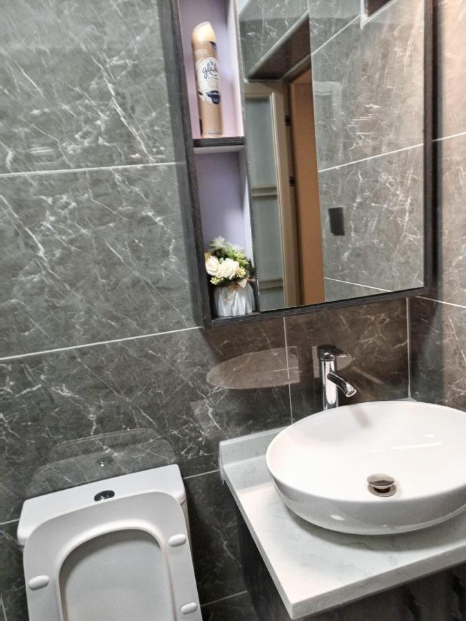 Stayrest Safari Tours New 3 Bedroom Apartments In Kilimani Nairobi With Rooftop Pool Eksteriør billede